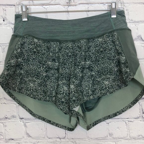 Outdoor Voices Green Hudson Shorts Size M Athletic Running - Picture 1 of 4